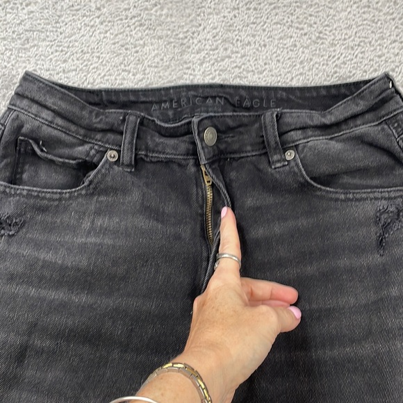 American Eagle Jeans Womens 8 Mom Straight High Rise Distressed Holes Zip Fly - Picture 7 of 16
